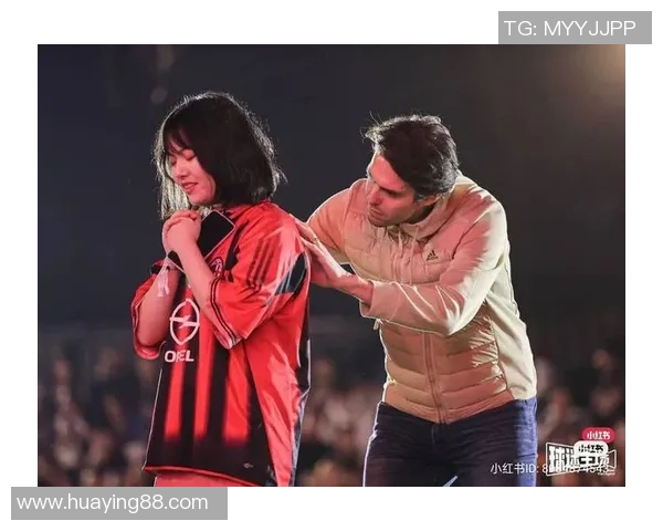 足球明星卡卡的生日庆祝活动回顾与球迷互动精彩瞬间